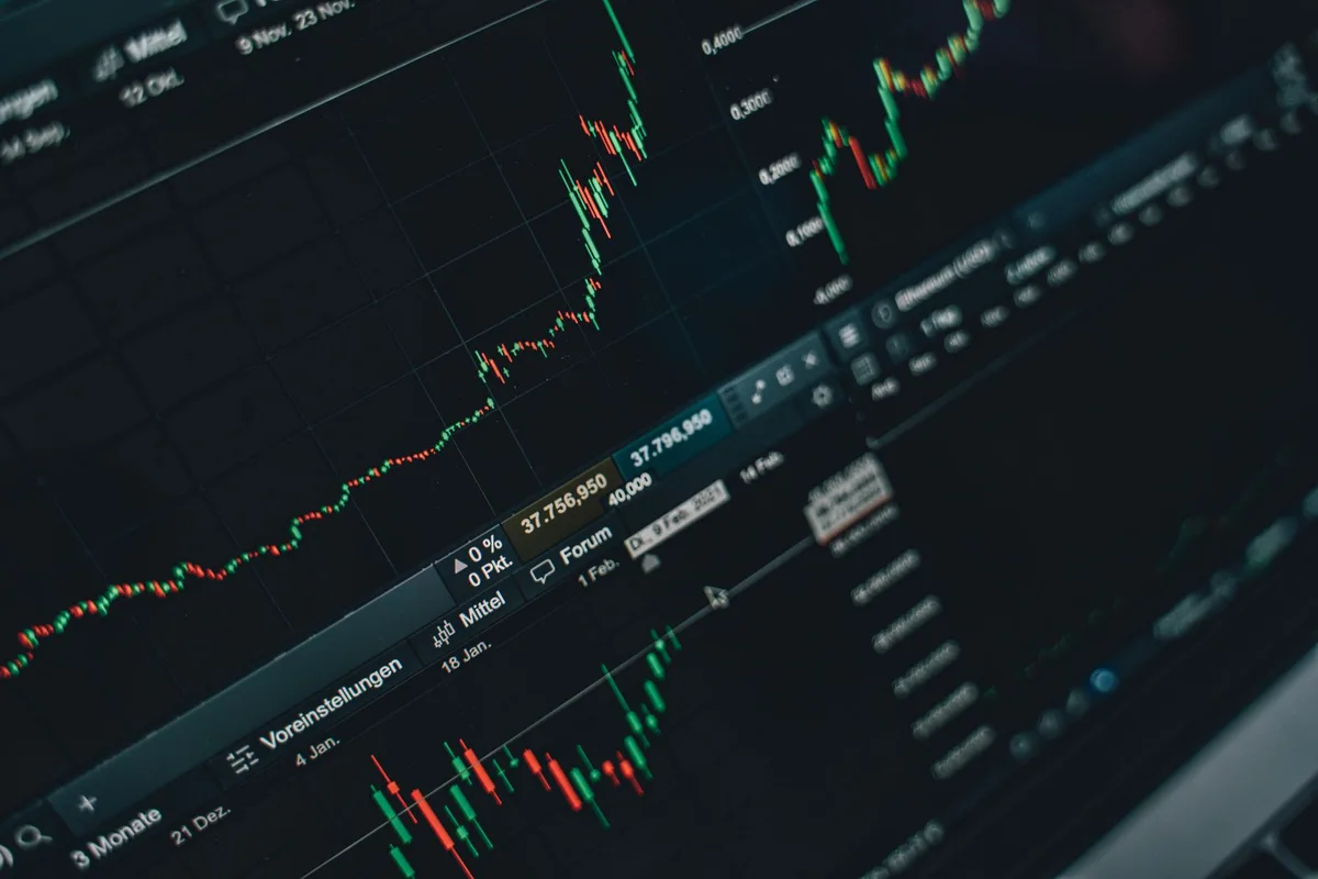 Graphique boursier montrant une croissance exponentielle des valeurs technologiques
